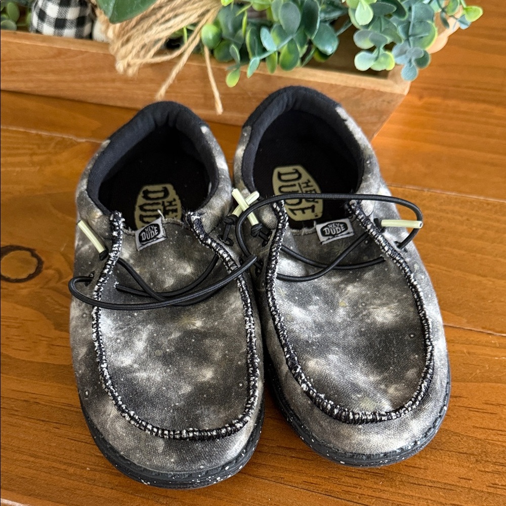 Hey Dude Kids Glow In The Dark Shoes - Size 13 Toddler